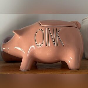 Adorable Pink Piggy Bank with 'OINK' Design